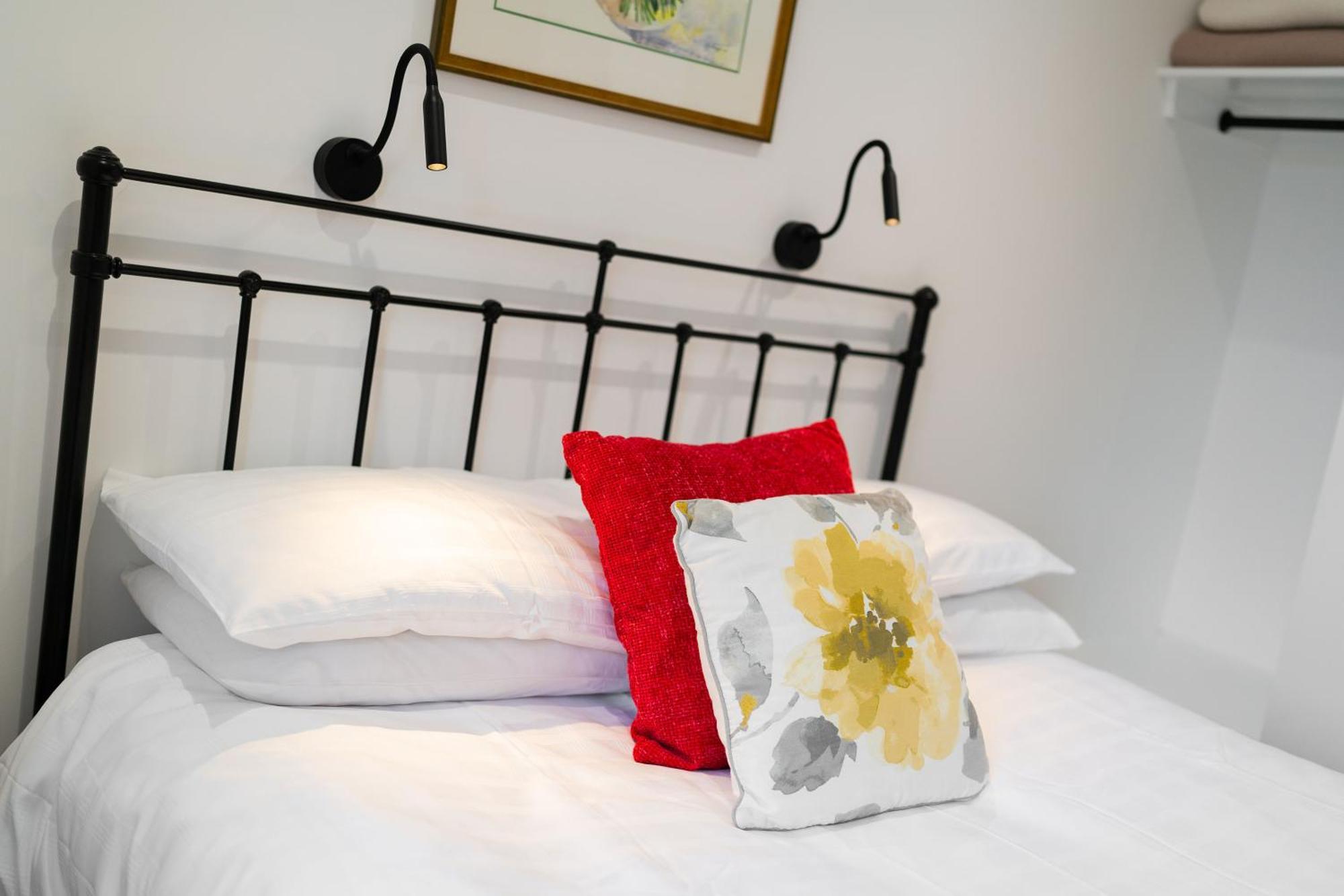 Апартаменты Grange8 Luxury Snug & Courtyard In Blairgowrie Blairgowrie and Rattray Экстерьер фото