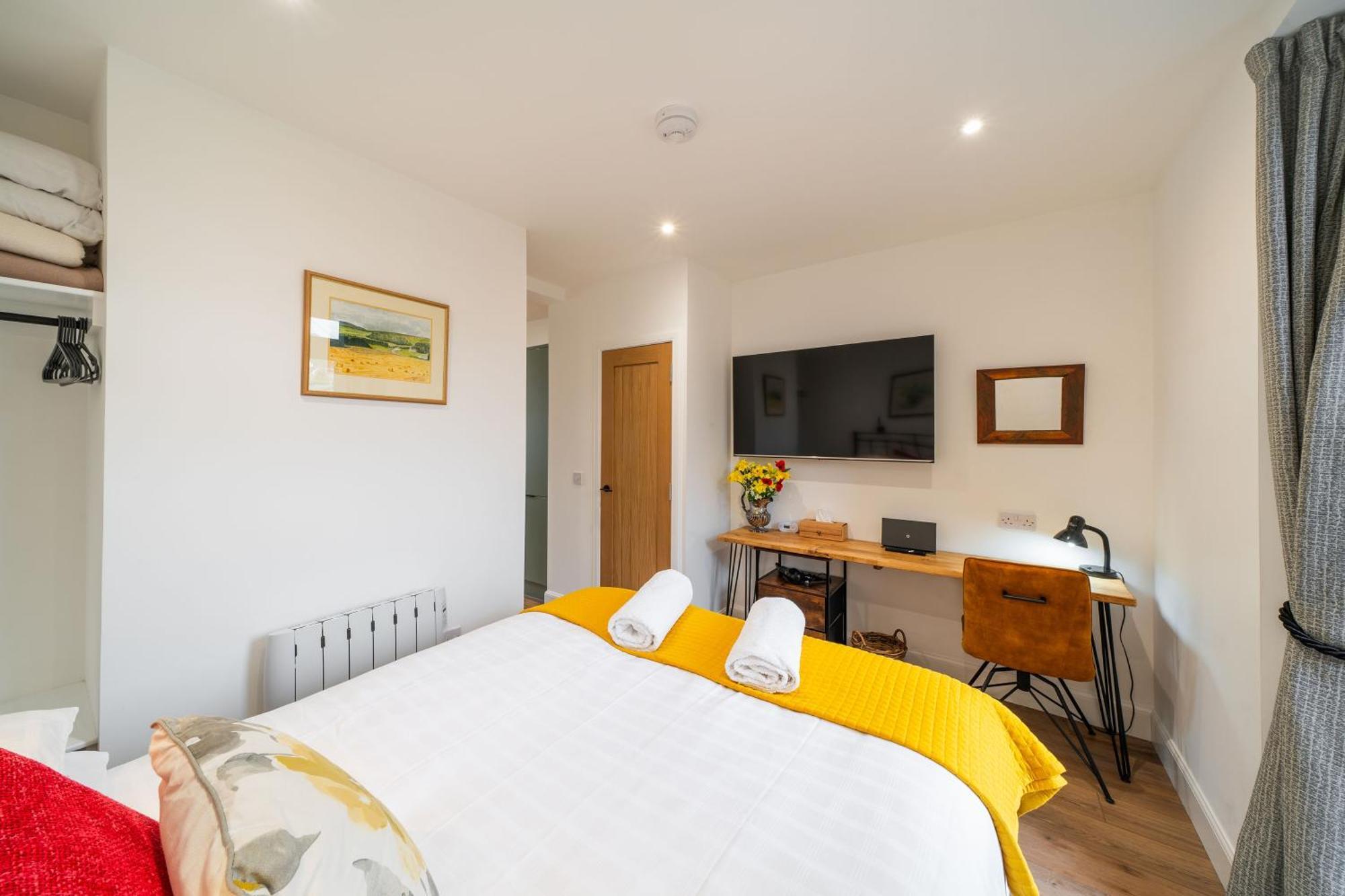 Апартаменты Grange8 Luxury Snug & Courtyard In Blairgowrie Blairgowrie and Rattray Экстерьер фото